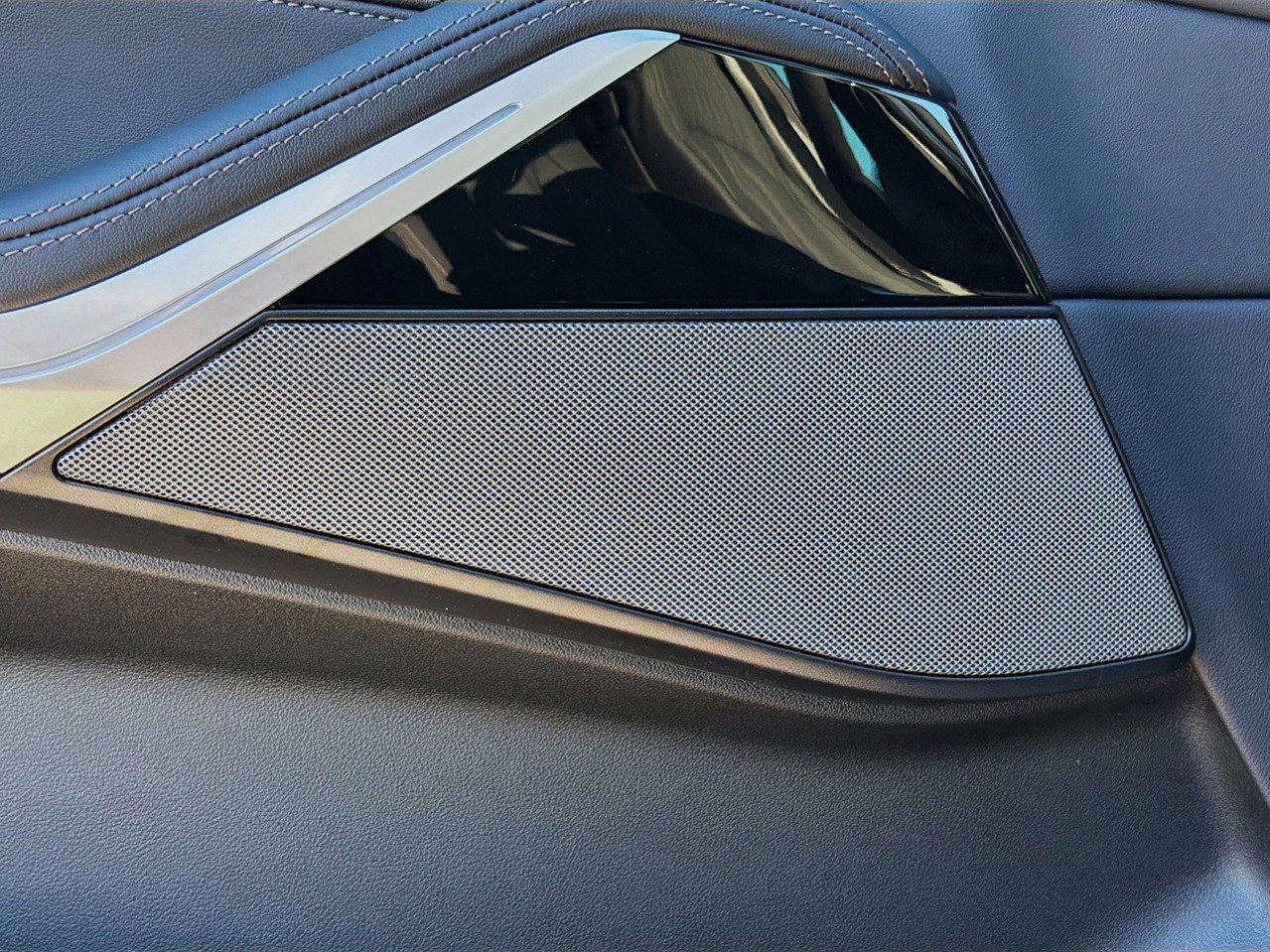 New 2026 BMW X7 M60i image 27