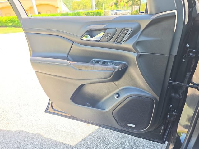 Certified 2023 GMC Acadia Denali w/ Denali Ultimate Package AWD/4WD image 21