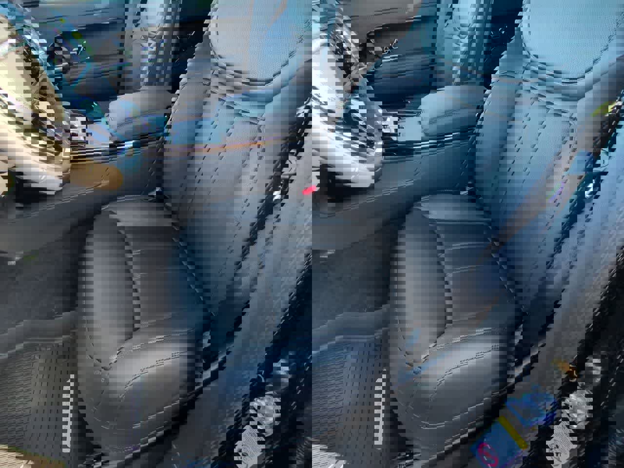 New 2026 Land Rover Range Rover Sport SE AWD/4WD image 16