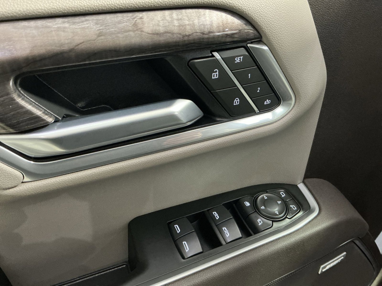 Used 2026 Chevrolet Silverado 1500 LTZ image 23