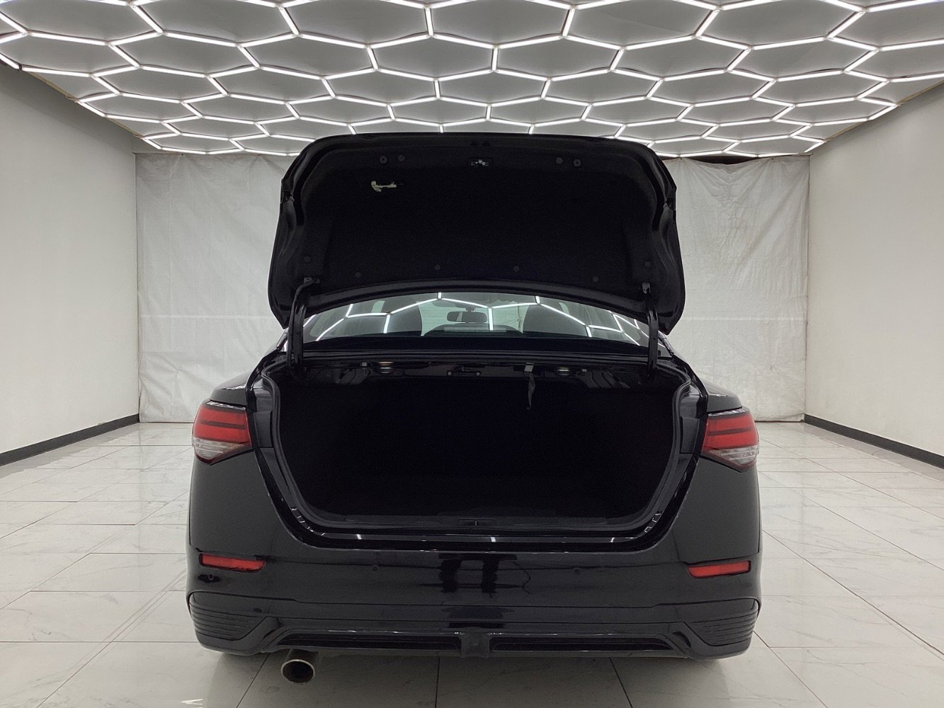 Used 2025 Nissan Sentra SR image 41