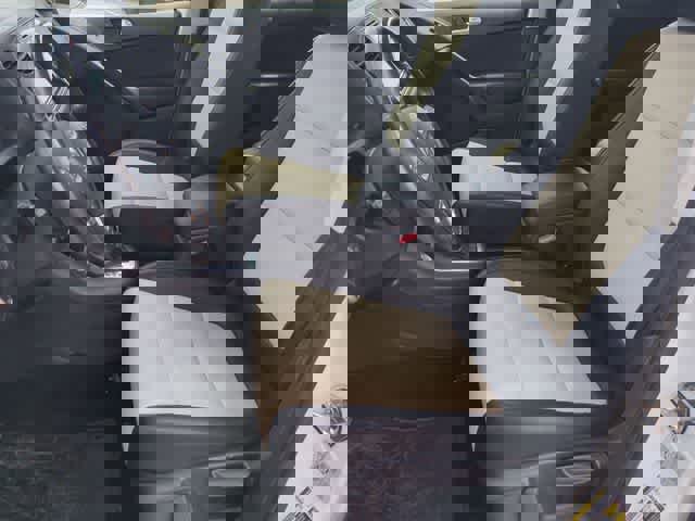 Used 2017 Volkswagen Tiguan S image 15