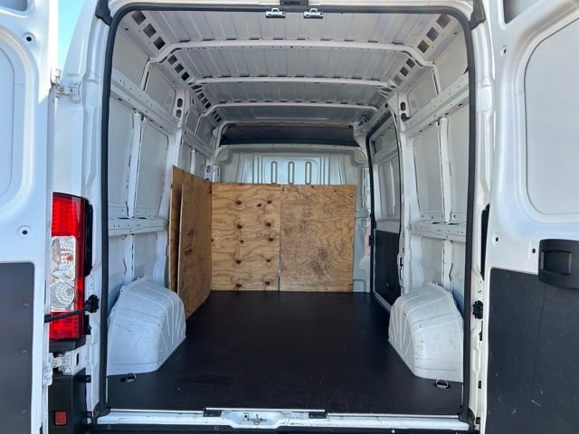 Used 2023 RAM ProMaster 1500 w/ Driver Convenience Group image 17