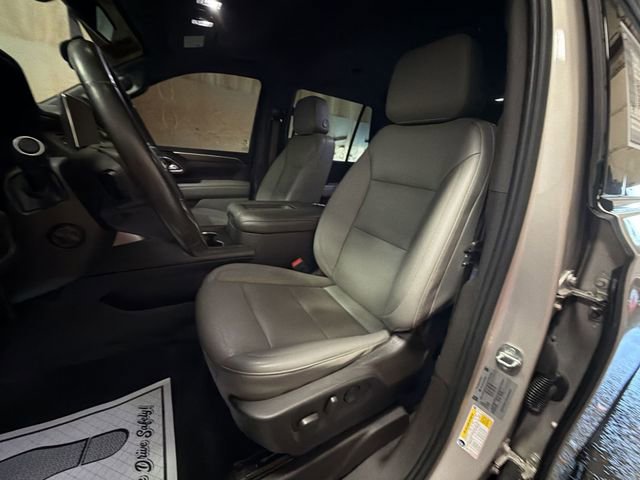 Used 2022 Chevrolet Tahoe LT w/ Luxury Package image 11