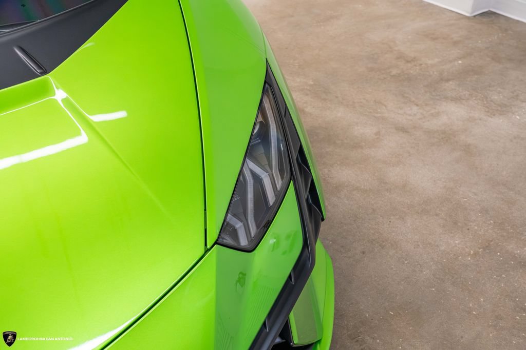Used 2024 Lamborghini Huracan Tecnica RWD image 16