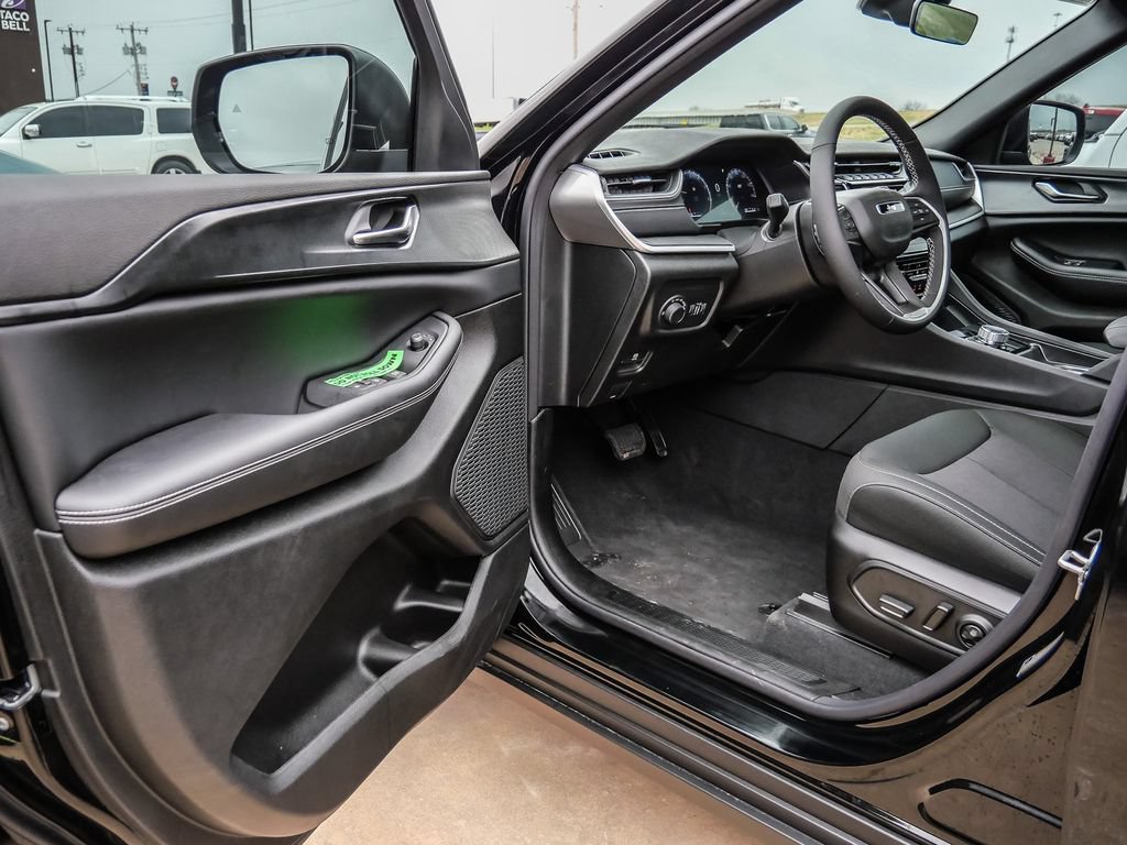 New 2026 Jeep Grand Cherokee Laredo X AWD/4WD image 42