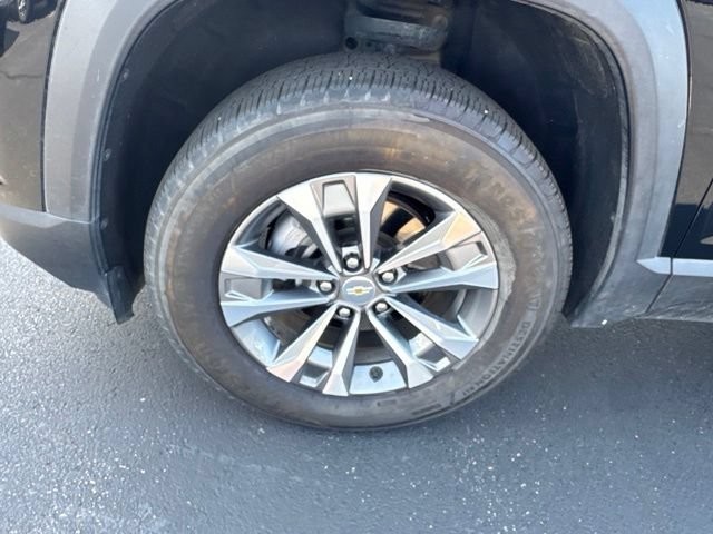 Used 2025 Chevrolet Equinox LT FWD image 24