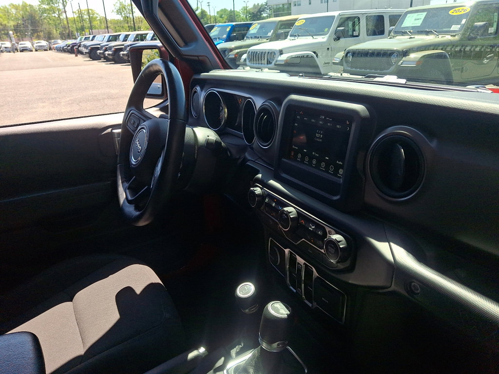 Used 2023 Jeep Wrangler Unlimited Sport AWD/4WD image 12