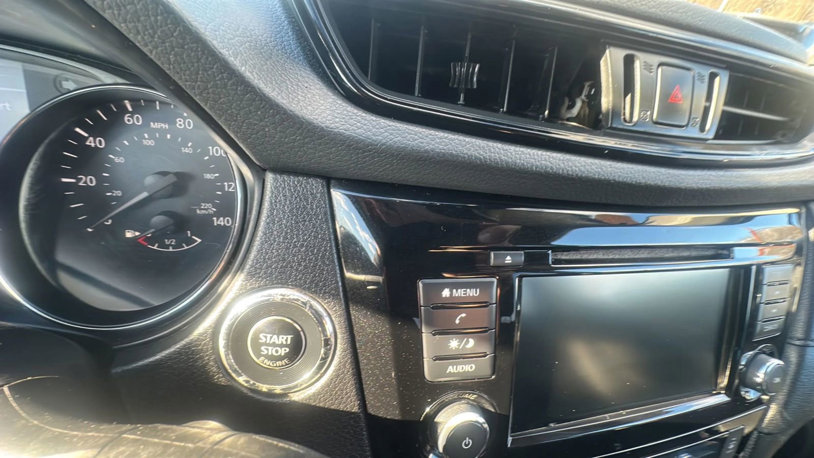 Used 2019 Nissan Rogue SV AWD/4WD image 20