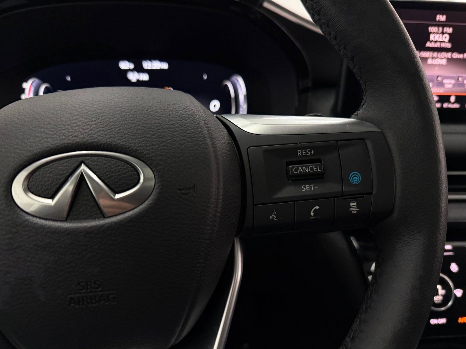 Used 2025 INFINITI QX60 Luxe FWD image 28