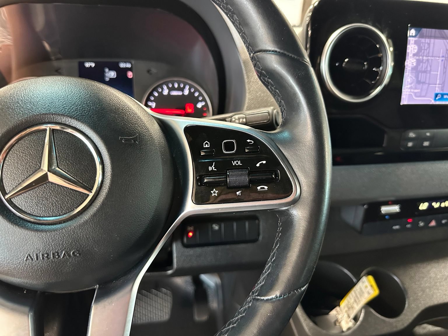 Used 2021 Mercedes-Benz Sprinter 2500 image 20