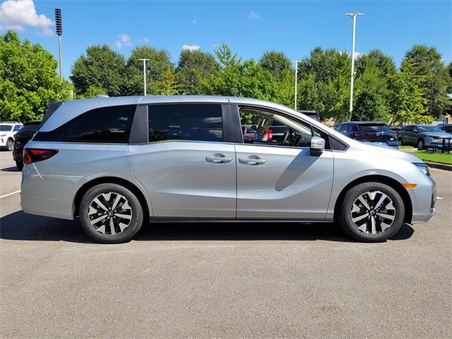 New 2026 Honda Odyssey EX-L image 2