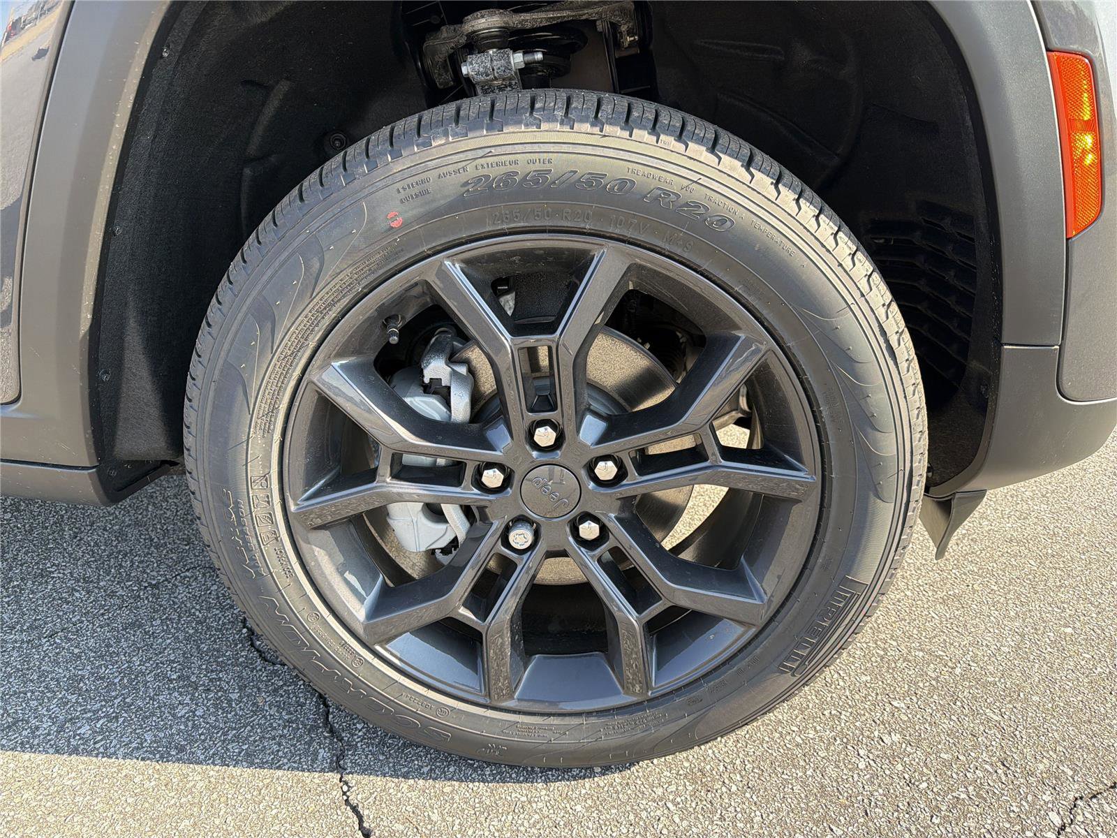 New 2025 Jeep Grand Cherokee Limited image 12