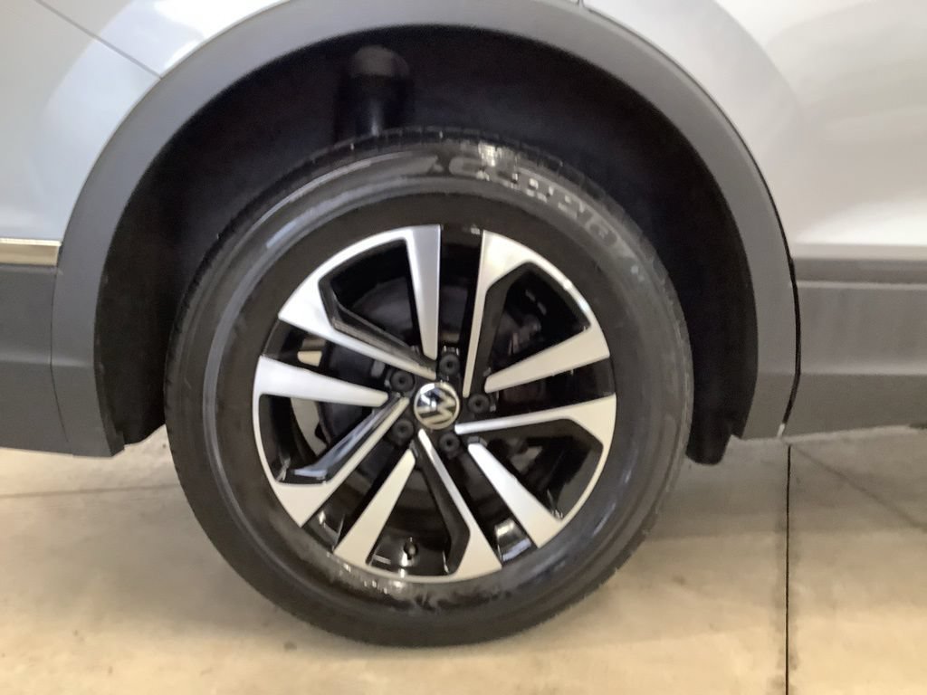 Used 2023 Volkswagen Tiguan S w/ Driver Assistance Package AWD/4WD image 27