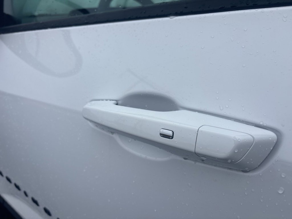 New 2026 Chevrolet Equinox LT w/ Midnight Edition image 7