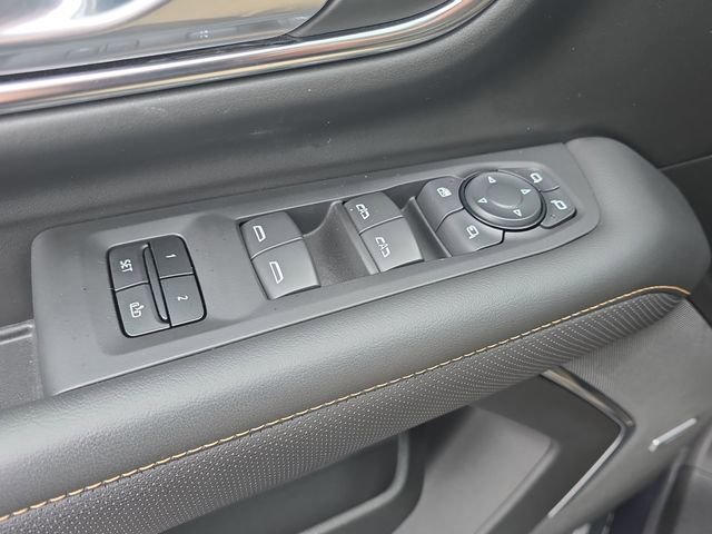 Used 2024 GMC Yukon XL AT4 w/ AT4 Premium Plus Package image 31