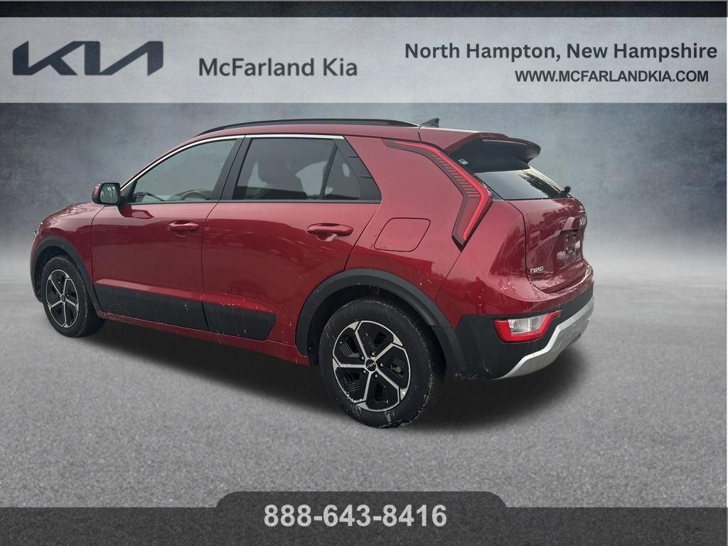 Used 2024 Kia Niro LX image 5