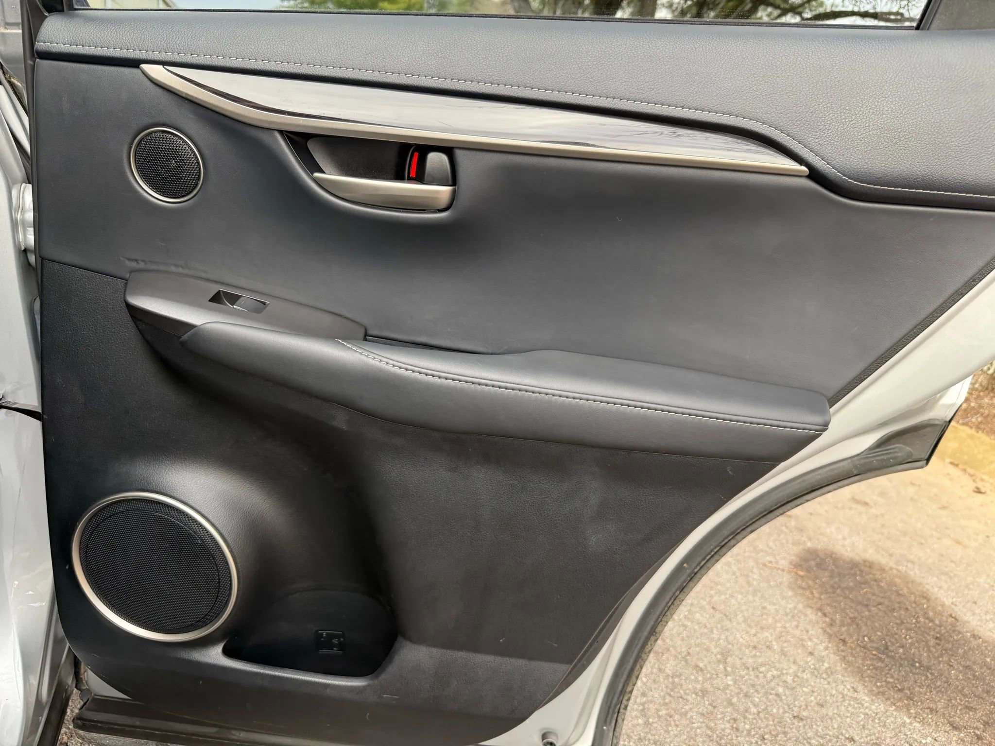 Used 2016 Lexus NX 300h AWD image 34