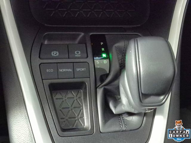 Used 2025 Toyota RAV4 LE image 17