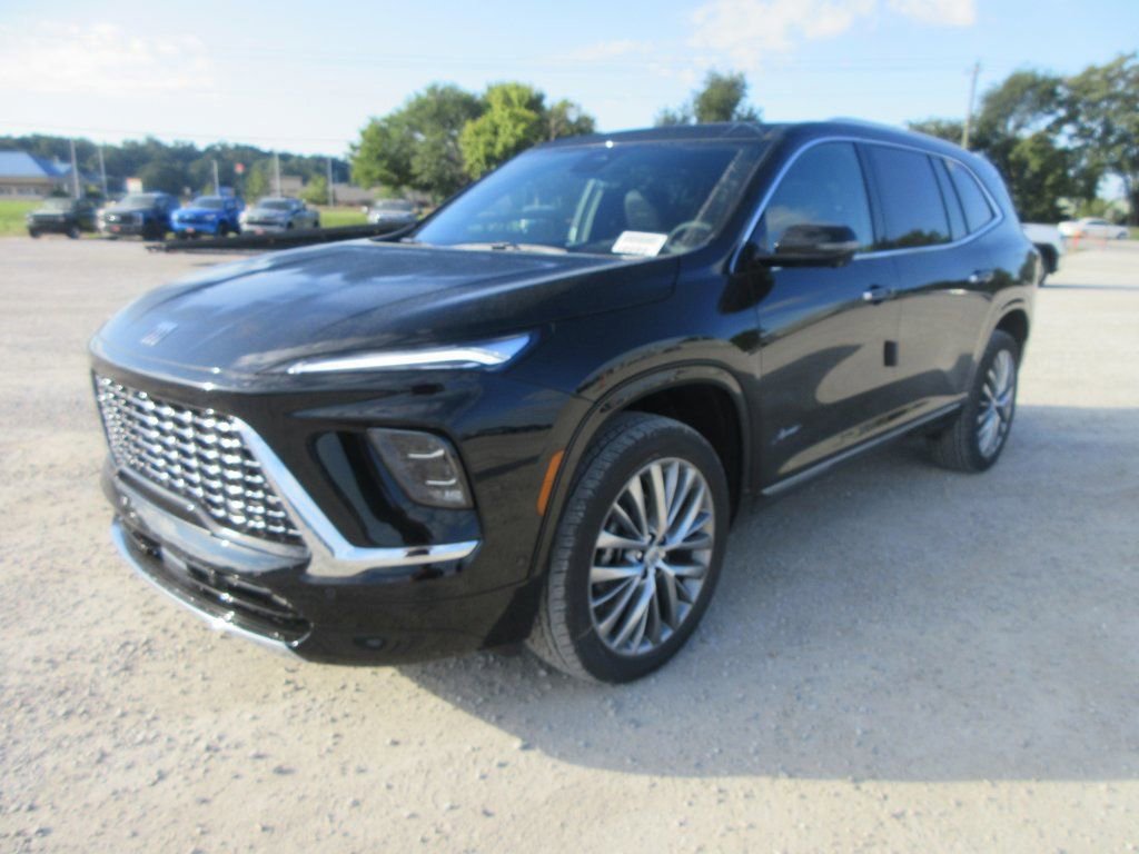 New 2026 Buick Enclave Avenir w/ Super Cruise Package FWD image 12