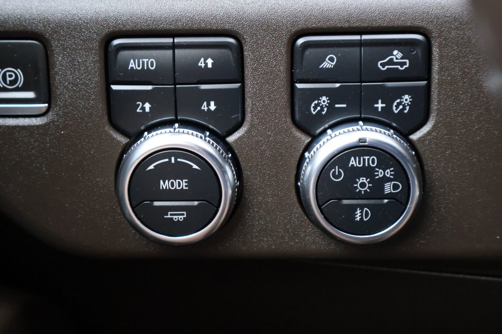 Used 2022 GMC Sierra 1500 SLT AWD/4WD image 28