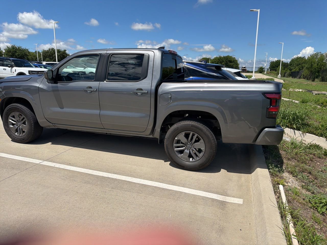 Certified 2026 Nissan Frontier SV AWD/4WD image 3
