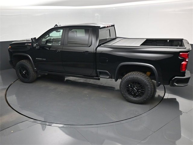 Used 2024 Chevrolet Silverado 2500 ZR2 w/ Technology Package image 48