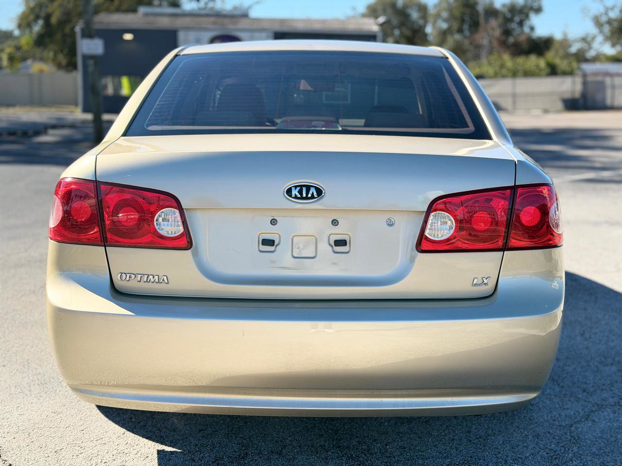 Used 2008 Kia Optima LX image 4