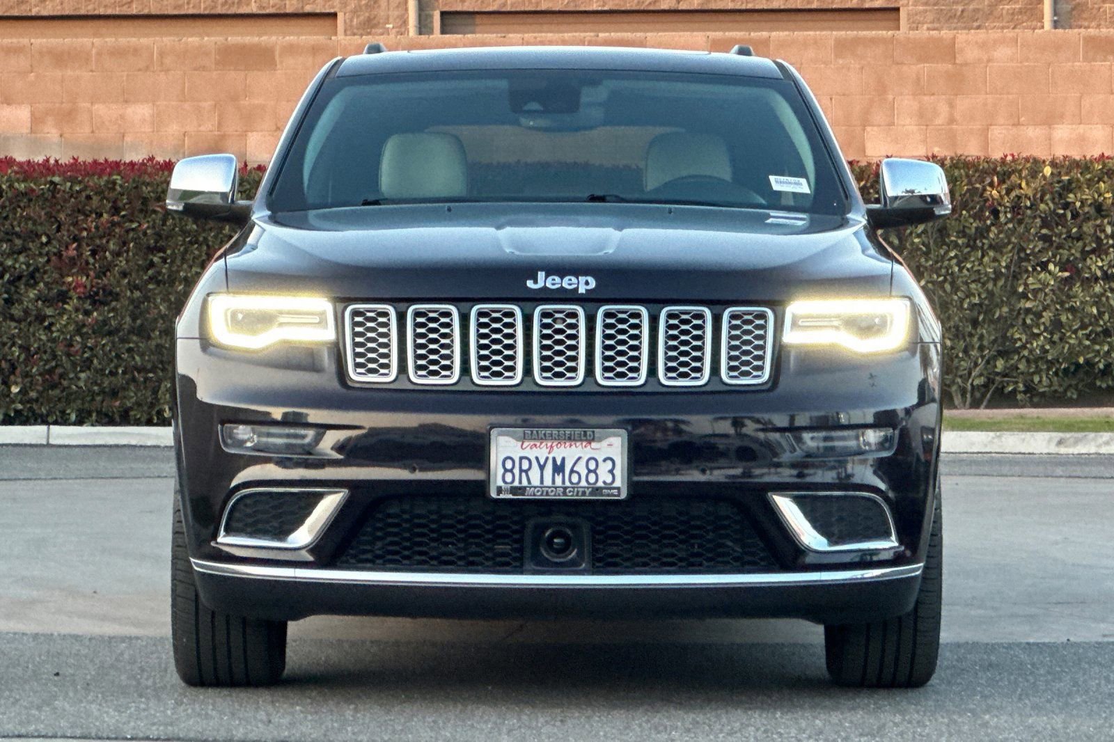 Used 2020 Jeep Grand Cherokee Summit image 9