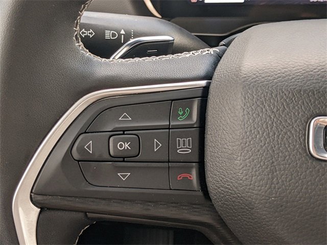 Used 2025 Jeep Grand Cherokee Laredo X image 20