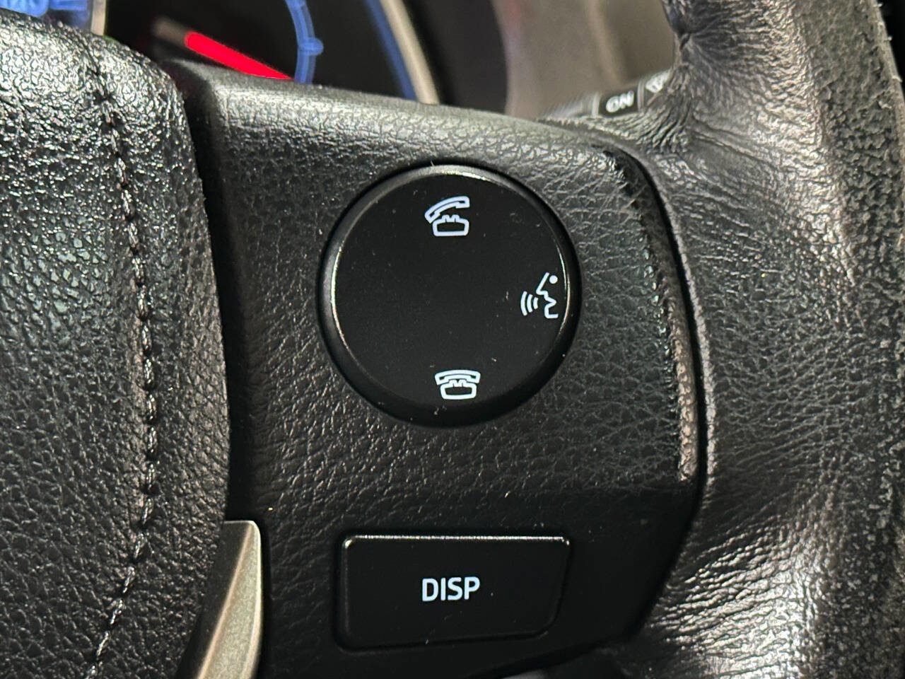 Used 2014 Toyota RAV4 Limited w/ Technology Package image 37