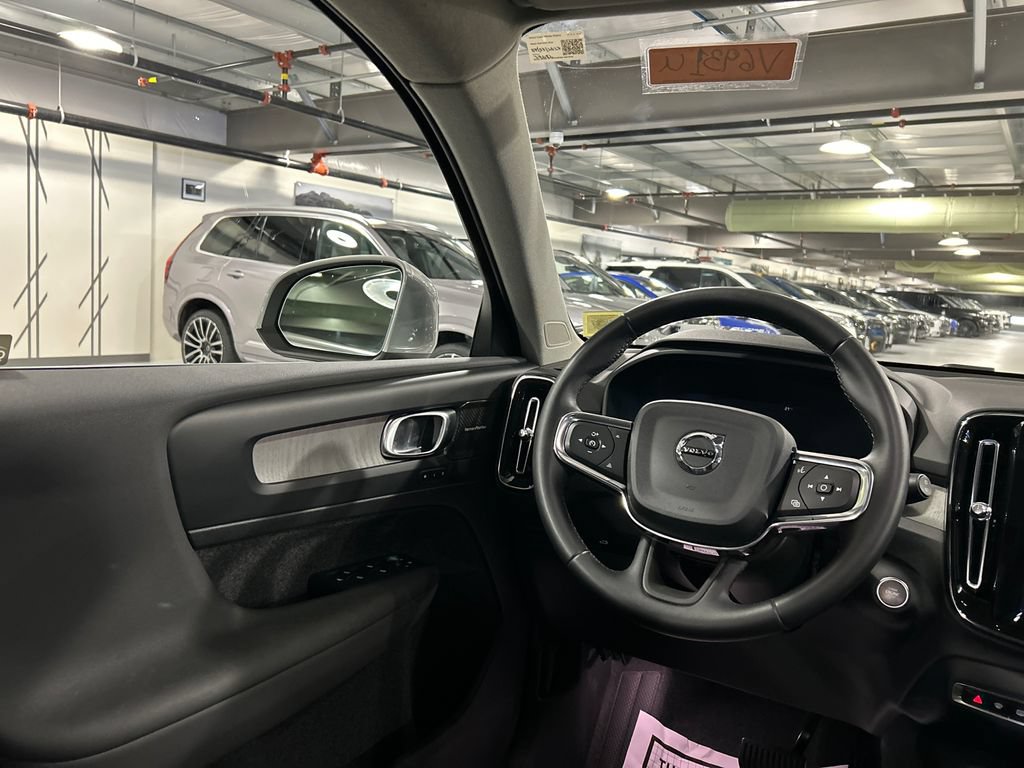 Certified 2024 Volvo XC40 B5 Plus w/ Protection Package Premier AWD/4WD image 23