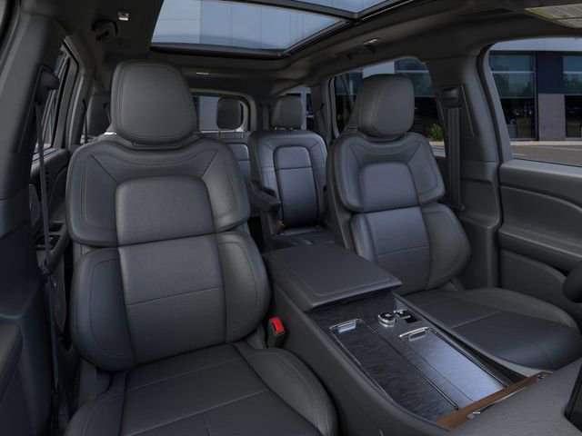 New 2025 Lincoln Aviator Reserve w/ Luxury Package image 32