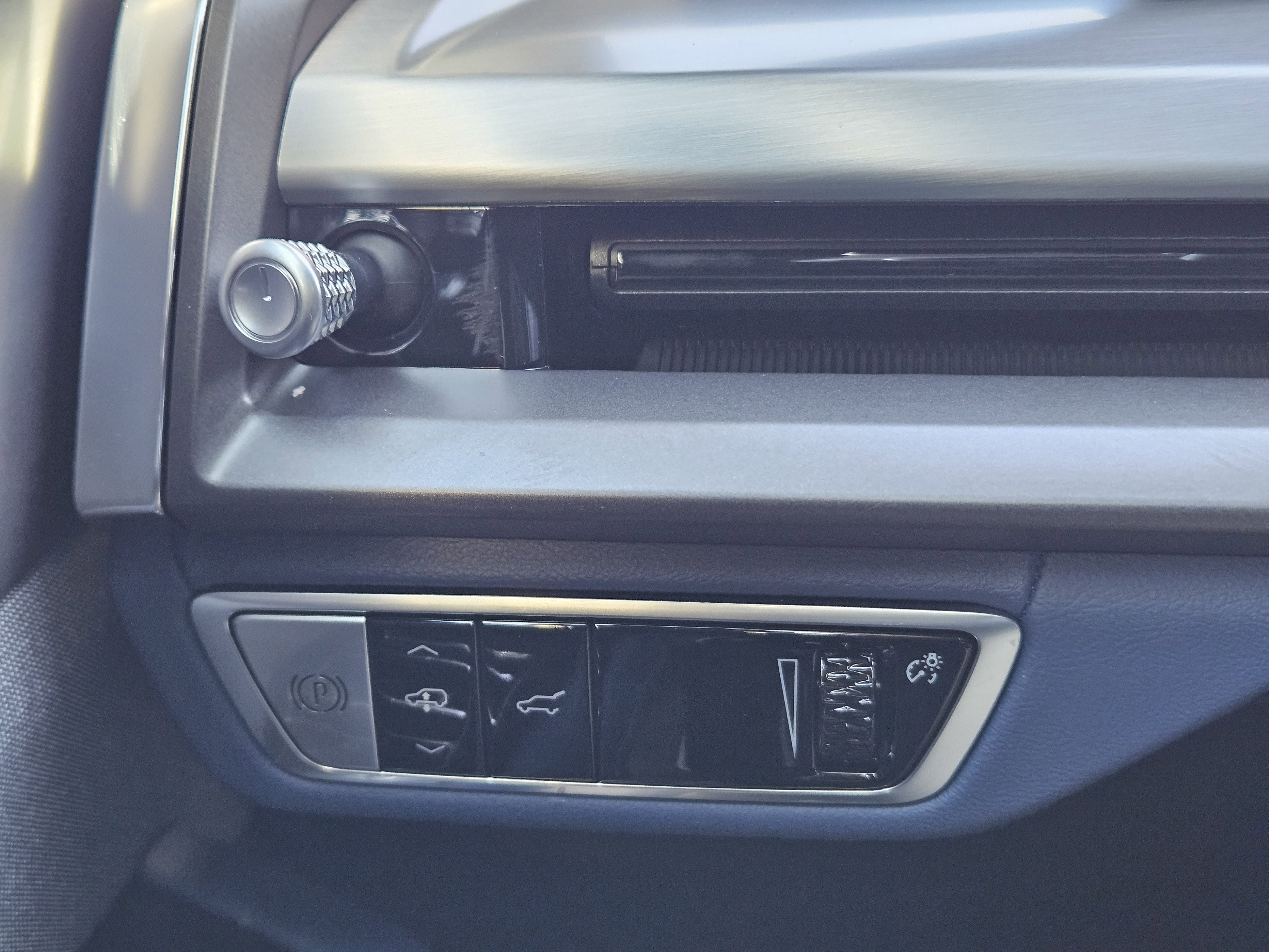 Used 2026 Cadillac Vistiq Premium Luxury image 21