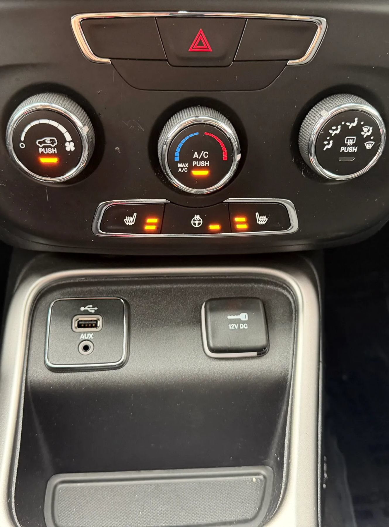 Used 2018 Jeep Compass Sport w/ Cold Weather Group FWD image 21
