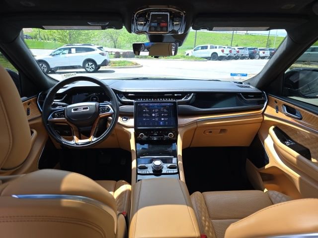 Used 2024 Jeep Grand Cherokee L Summit image 13