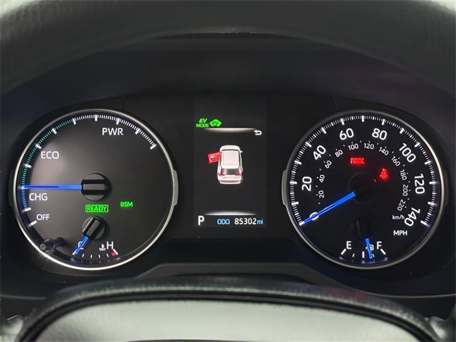 Used 2020 Toyota RAV4 XLE image 22