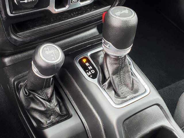 Used 2022 Jeep Wrangler Unlimited Sport image 17