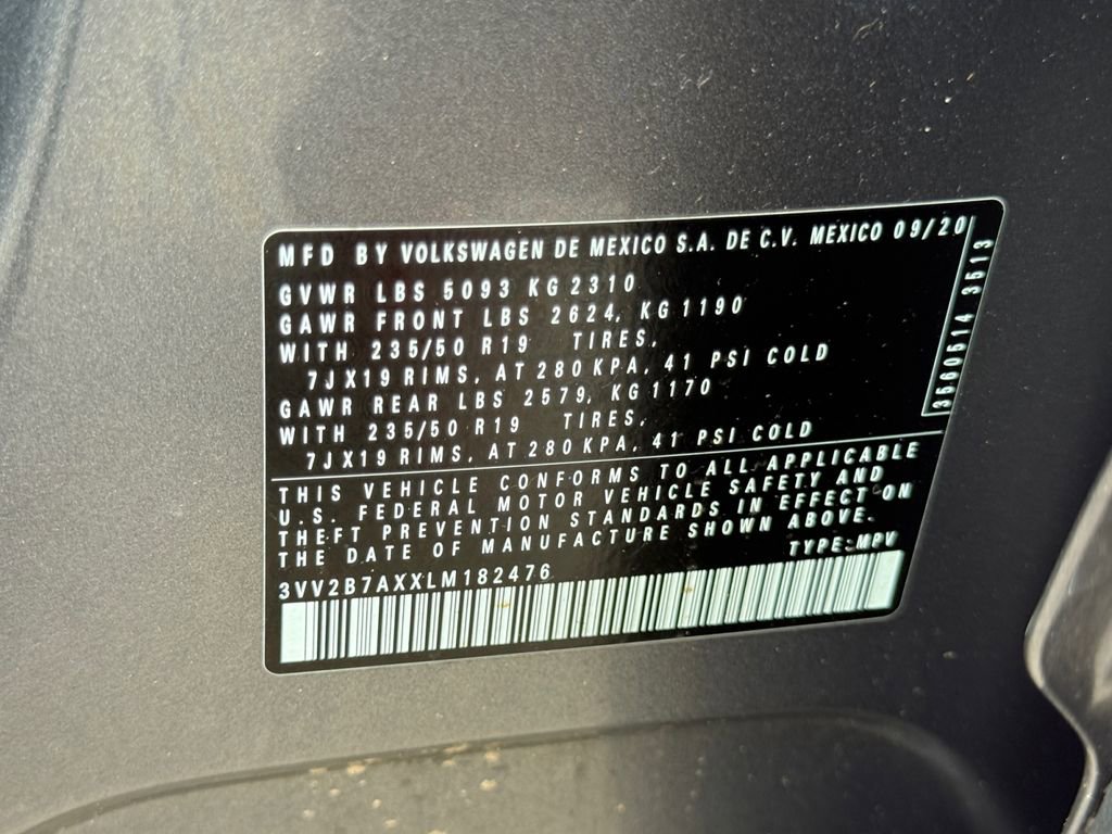 Used 2020 Volkswagen Tiguan SEL image 28