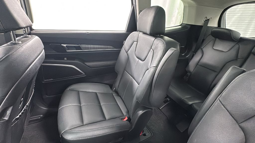 Used 2023 Kia Telluride SX image 14