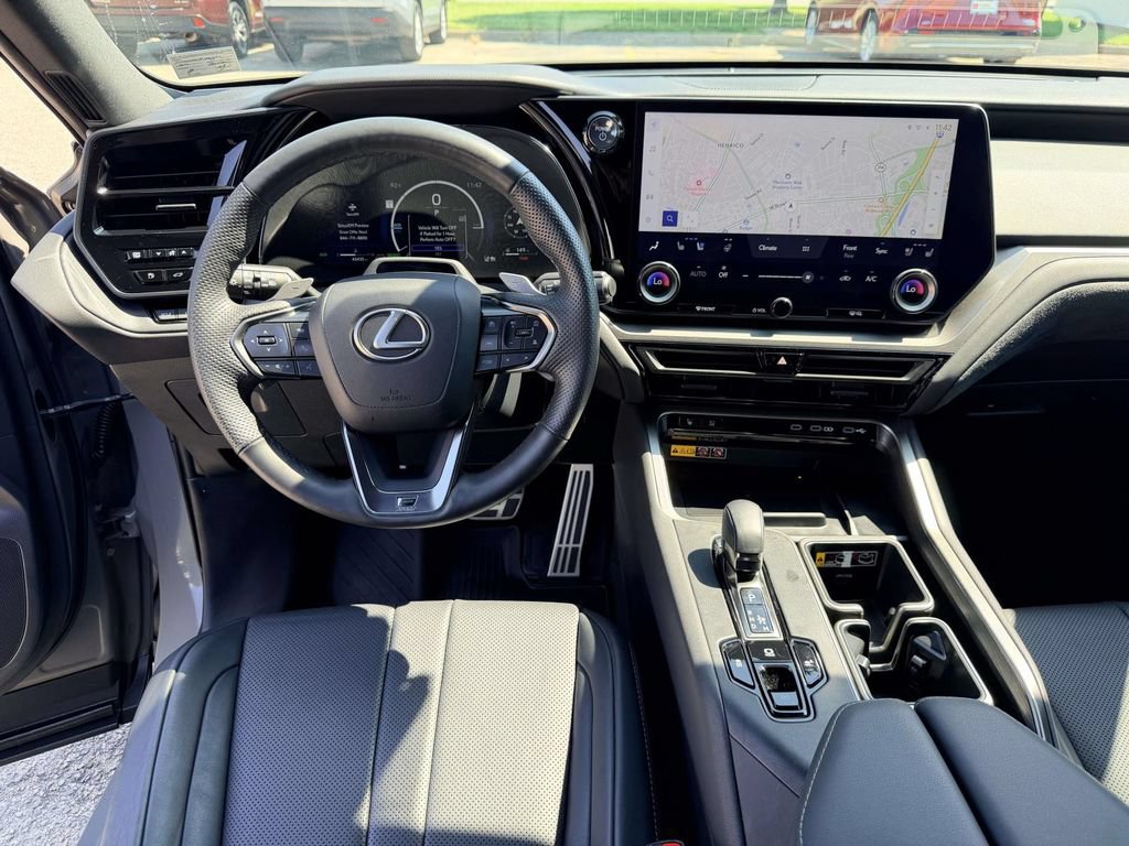 Used 2024 Lexus TX 500h AWD w/ Technology Package image 2