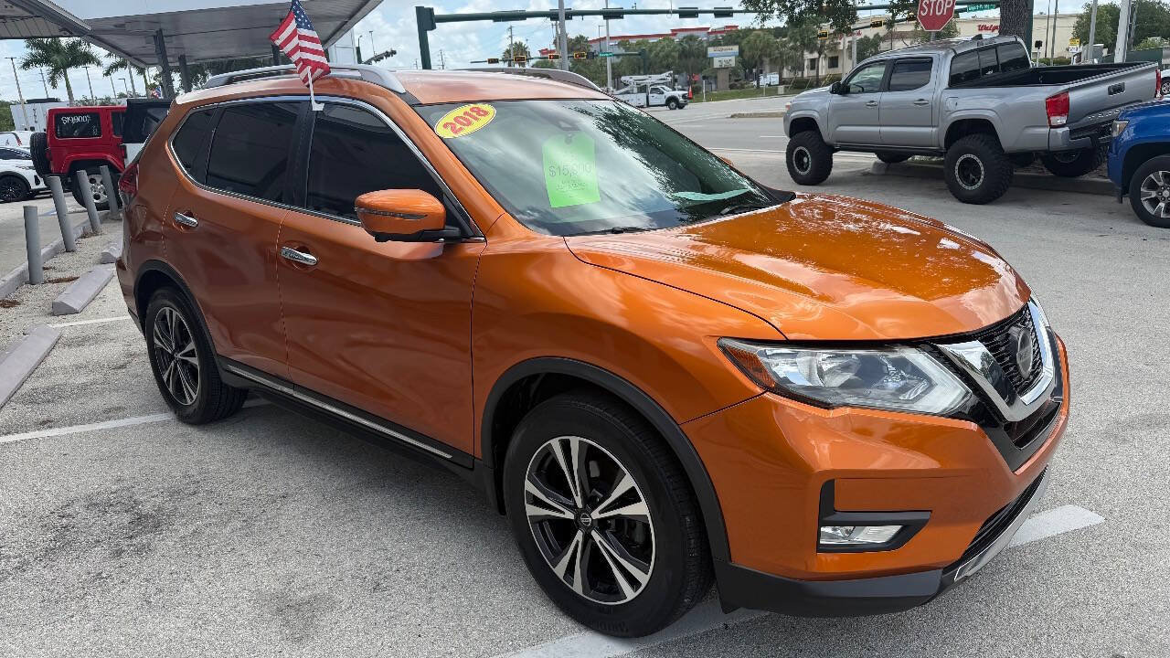 Used 2018 Nissan Rogue SL FWD image 3