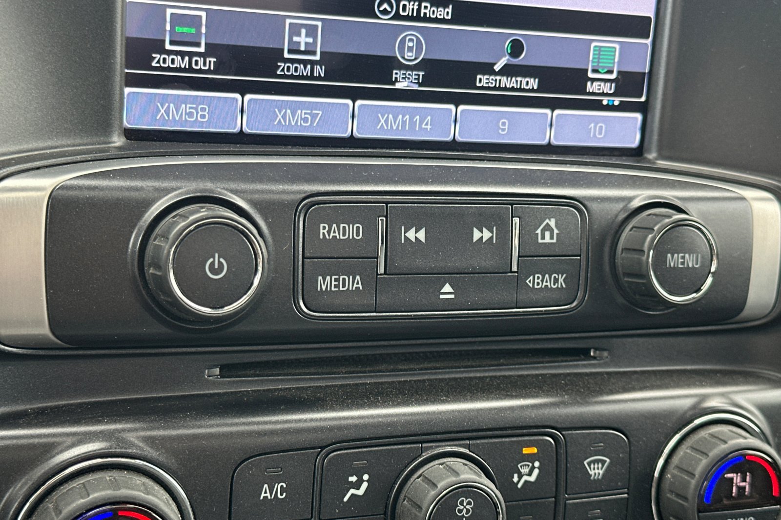 Used 2018 GMC Sierra 1500 SLT AWD/4WD image 30