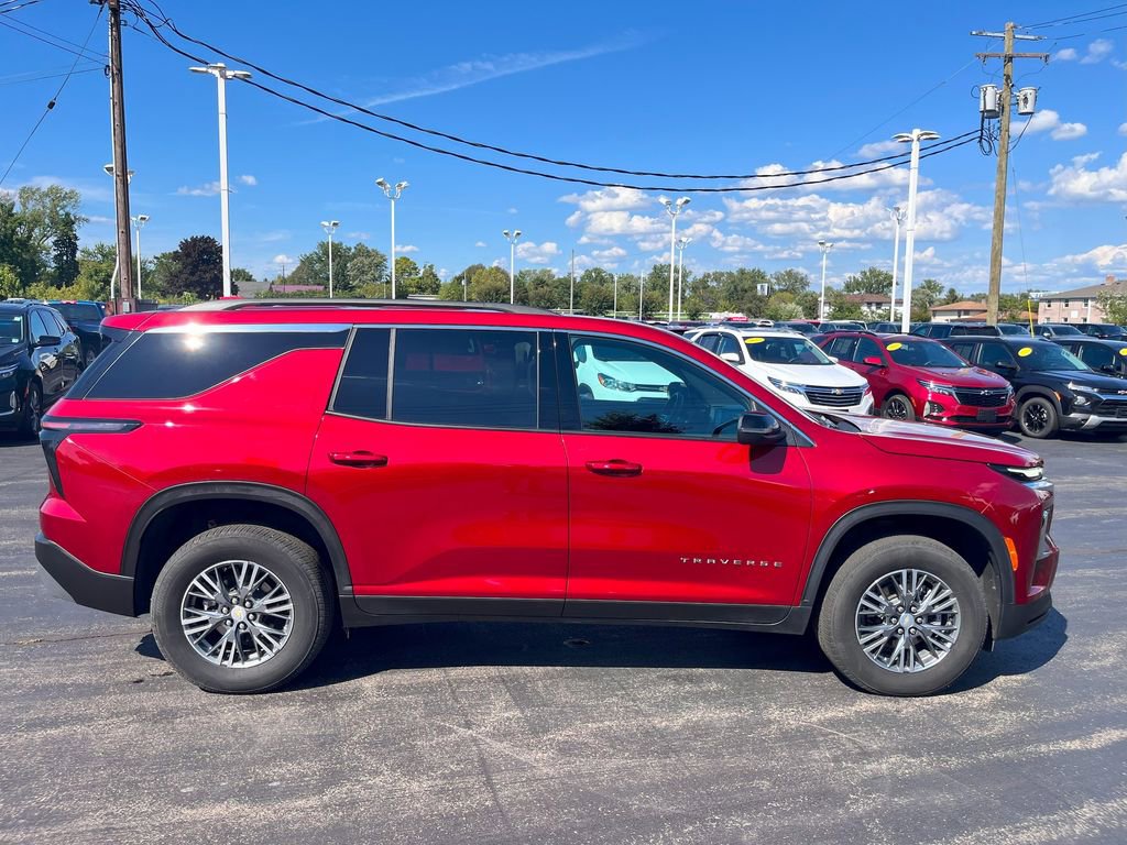 Certified 2025 Chevrolet Traverse LT image 6