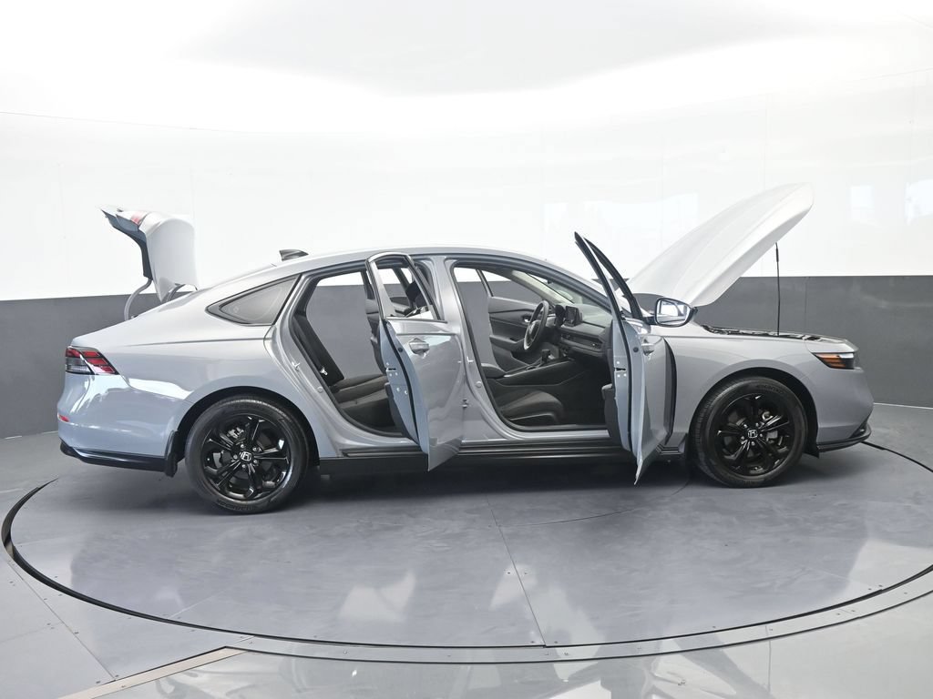Used 2025 Honda Accord SE image 70