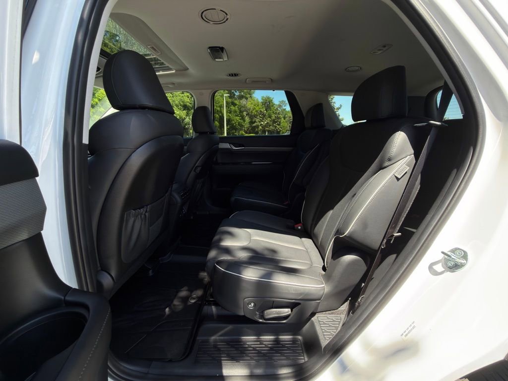 Used 2025 Hyundai Palisade SEL FWD image 22
