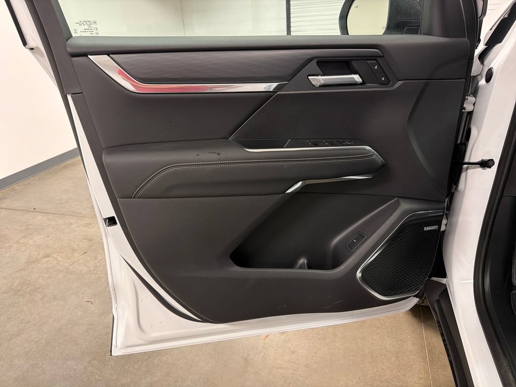 New 2026 GMC Acadia Elevation w/ Black Edition AWD/4WD image 21