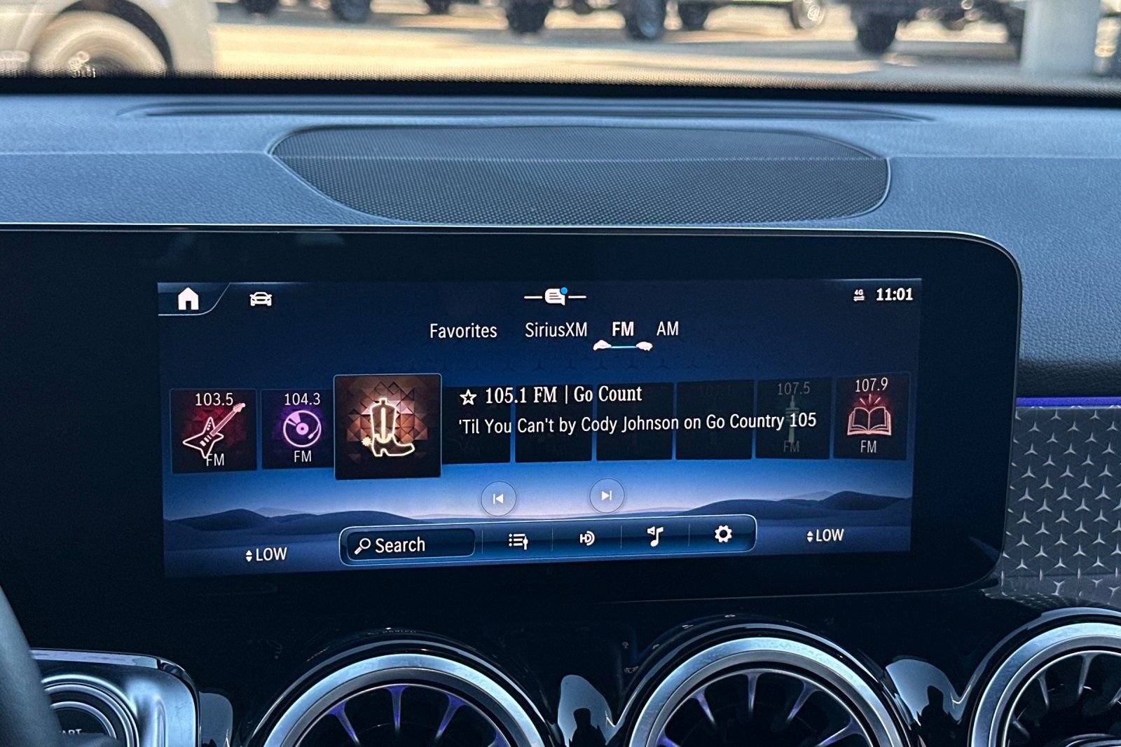 Certified 2025 Mercedes-Benz GLB 250 image 33