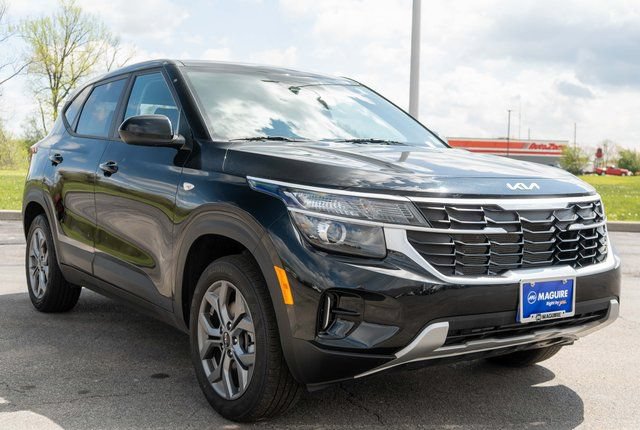Used 2024 Kia Seltos LX AWD/4WD image 4