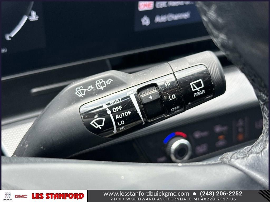 Used 2025 Kia Sportage SX AWD/4WD image 26